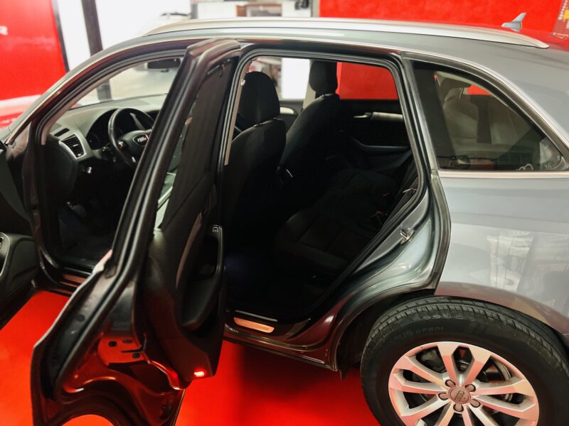 AUDI Q5 Ambiente Plus 2.0 TDI