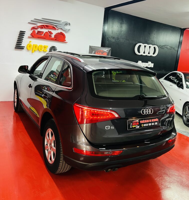 AUDI Q5 2.0tdi QUATTRO