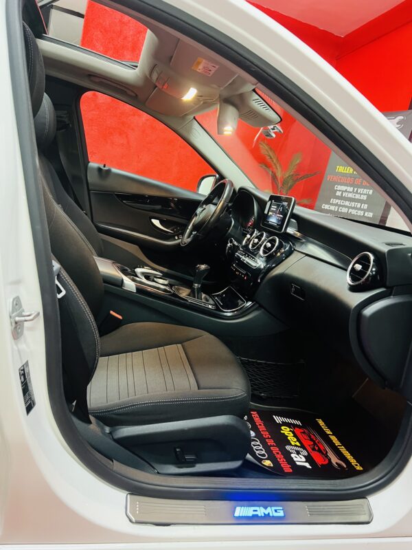MERCEDES-BENZ Clase C 220 Amg