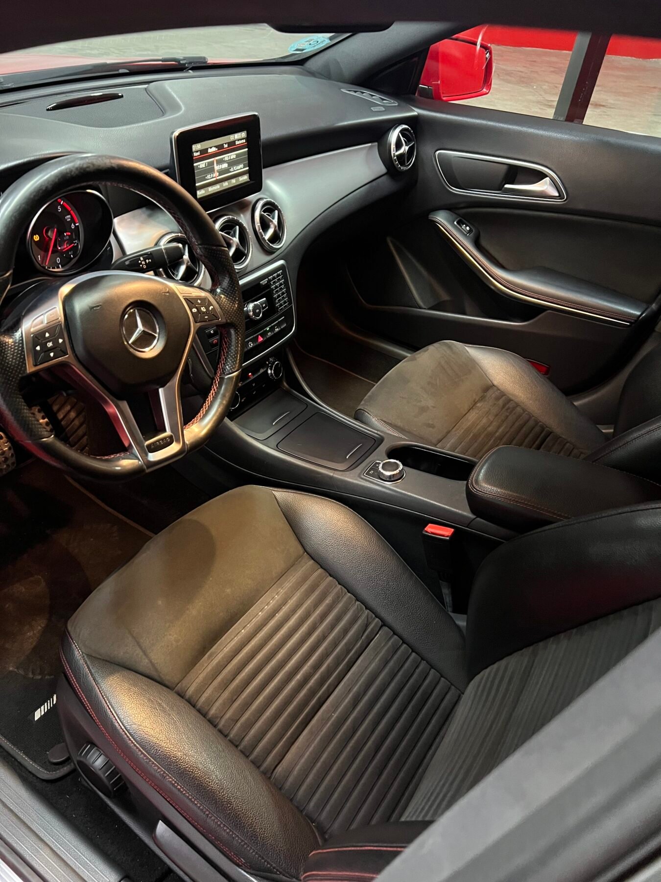 MERCEDES-BENZ Clase CLA 220d AMG  Aut. 7G-DCT