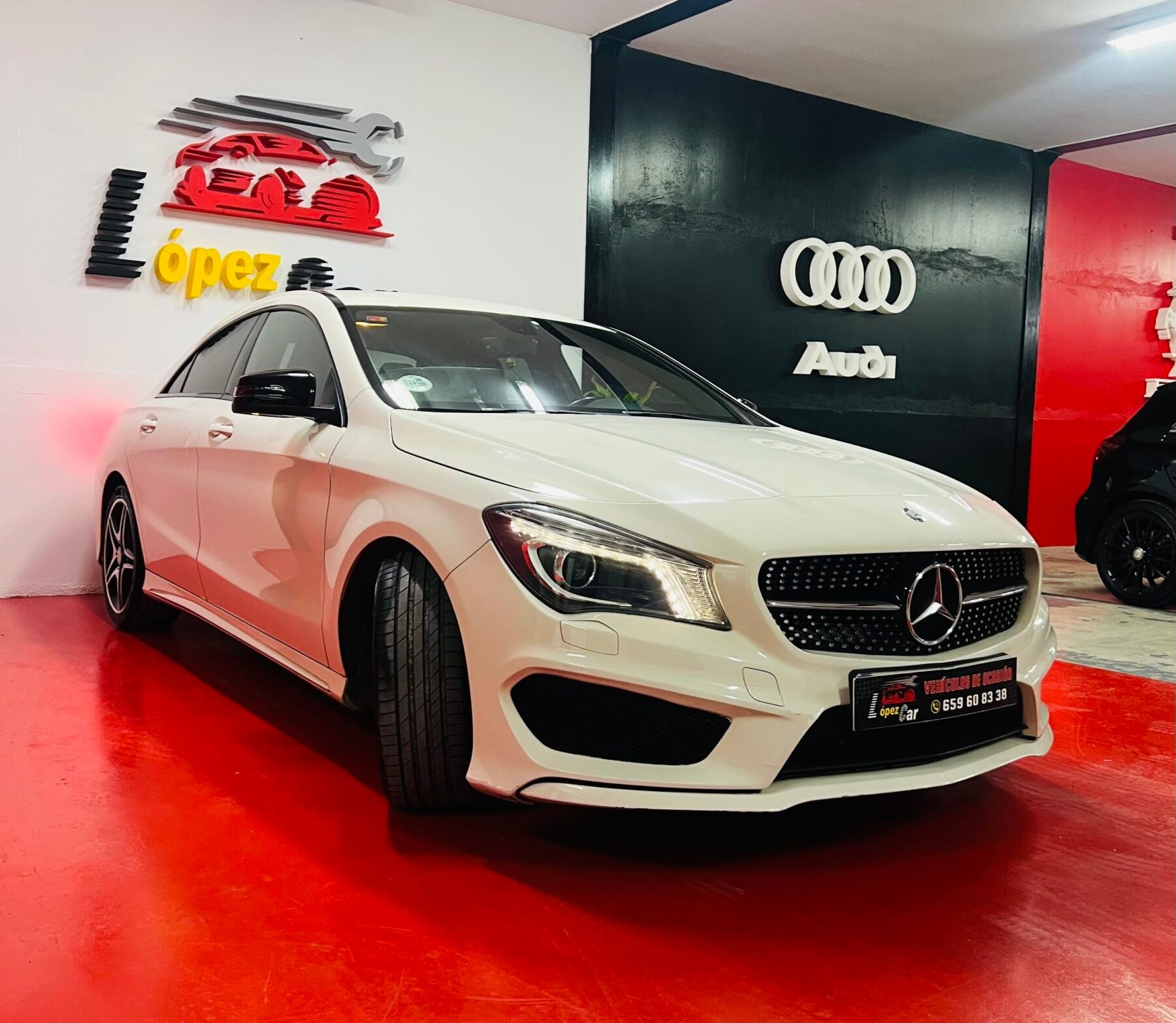 MERCEDES-BENZ Clase CLA Mercedes Benz CLA 200d AMG 7g