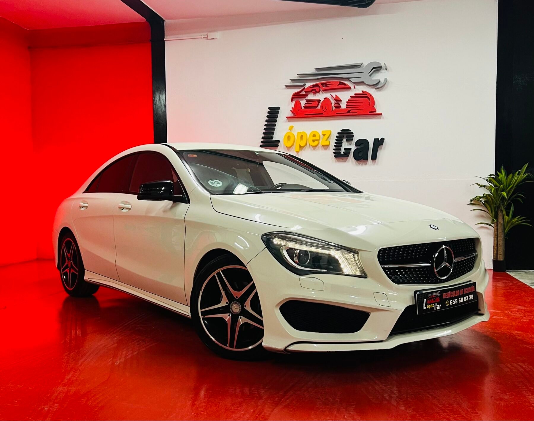 MERCEDES-BENZ Clase CLA Mercedes Benz CLA 200d AMG 7g