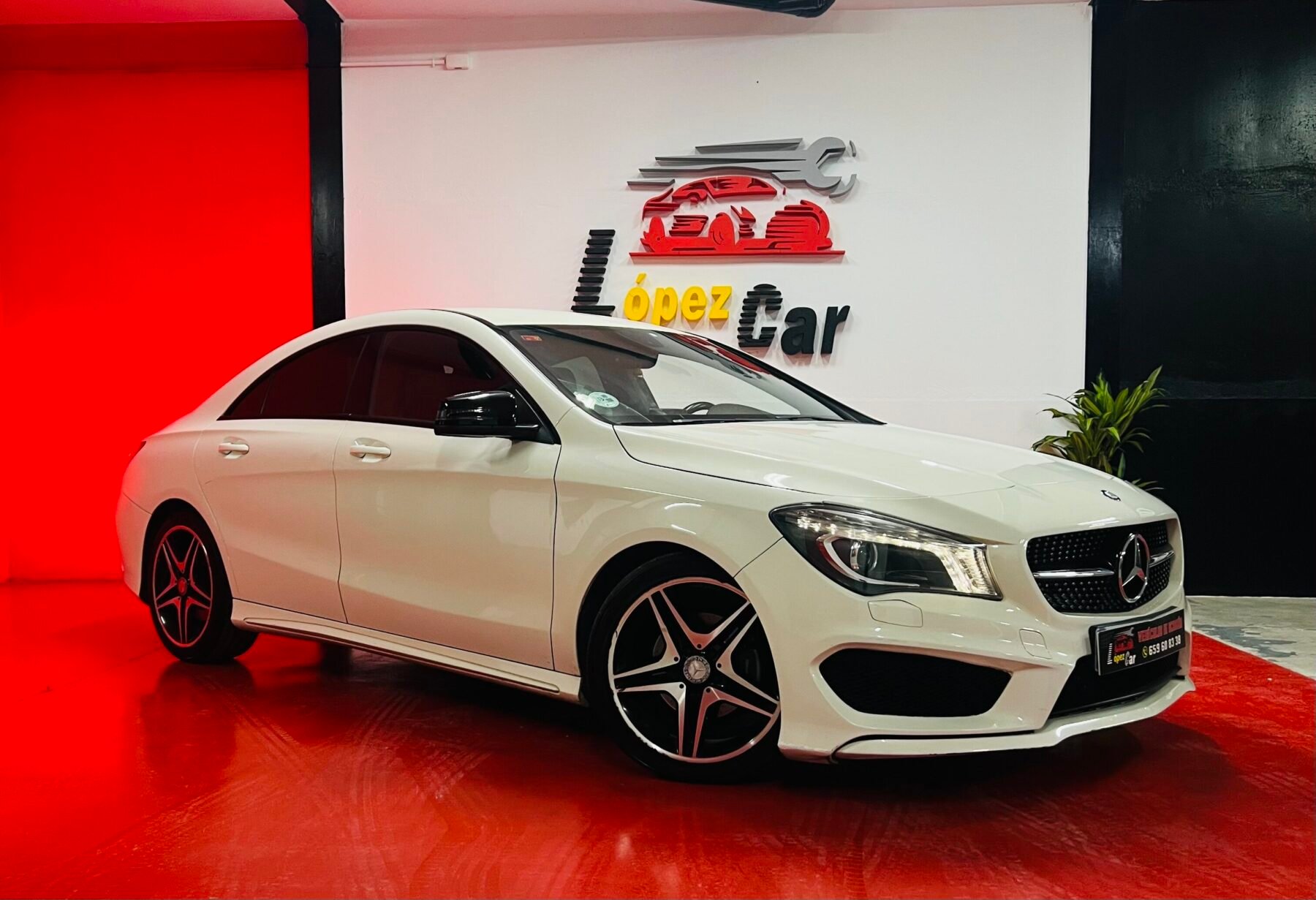 MERCEDES-BENZ Clase CLA Mercedes Benz CLA 200d AMG 7g