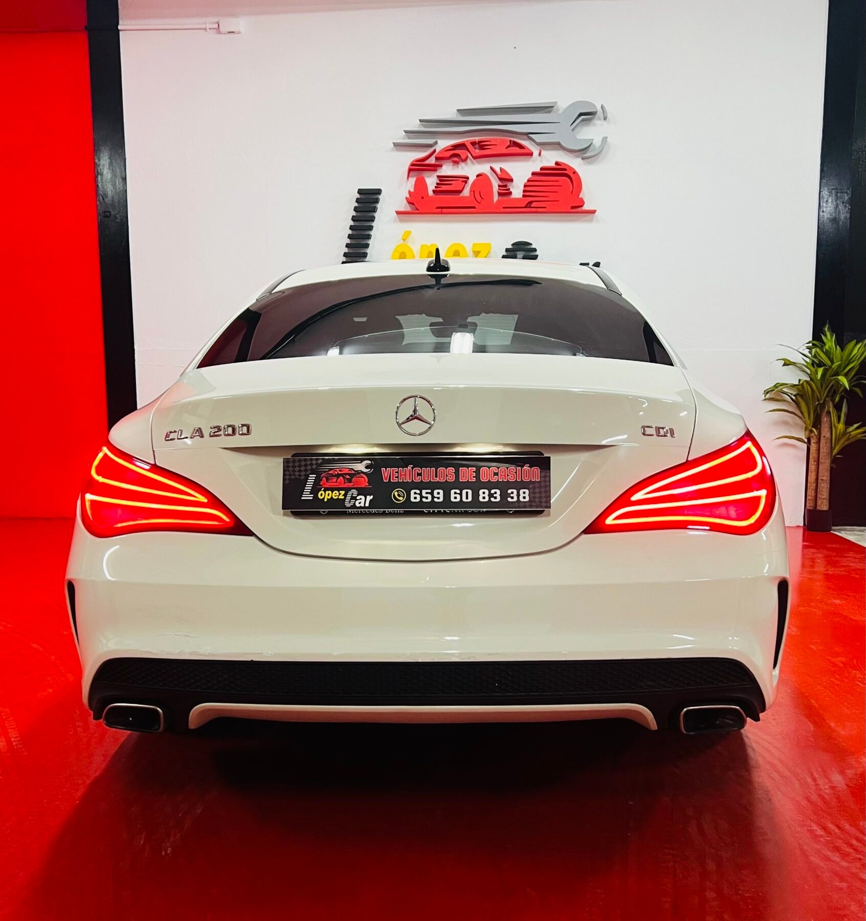 MERCEDES-BENZ Clase CLA Mercedes Benz CLA 200d AMG 7g